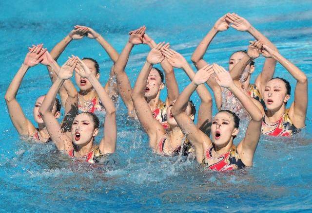 1655913096682057313.jpg swim.jpg